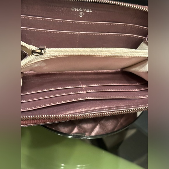 Authentic Chanel Matelasse Long Wallet Round zipper Leather purple. - Picture 8 of 17